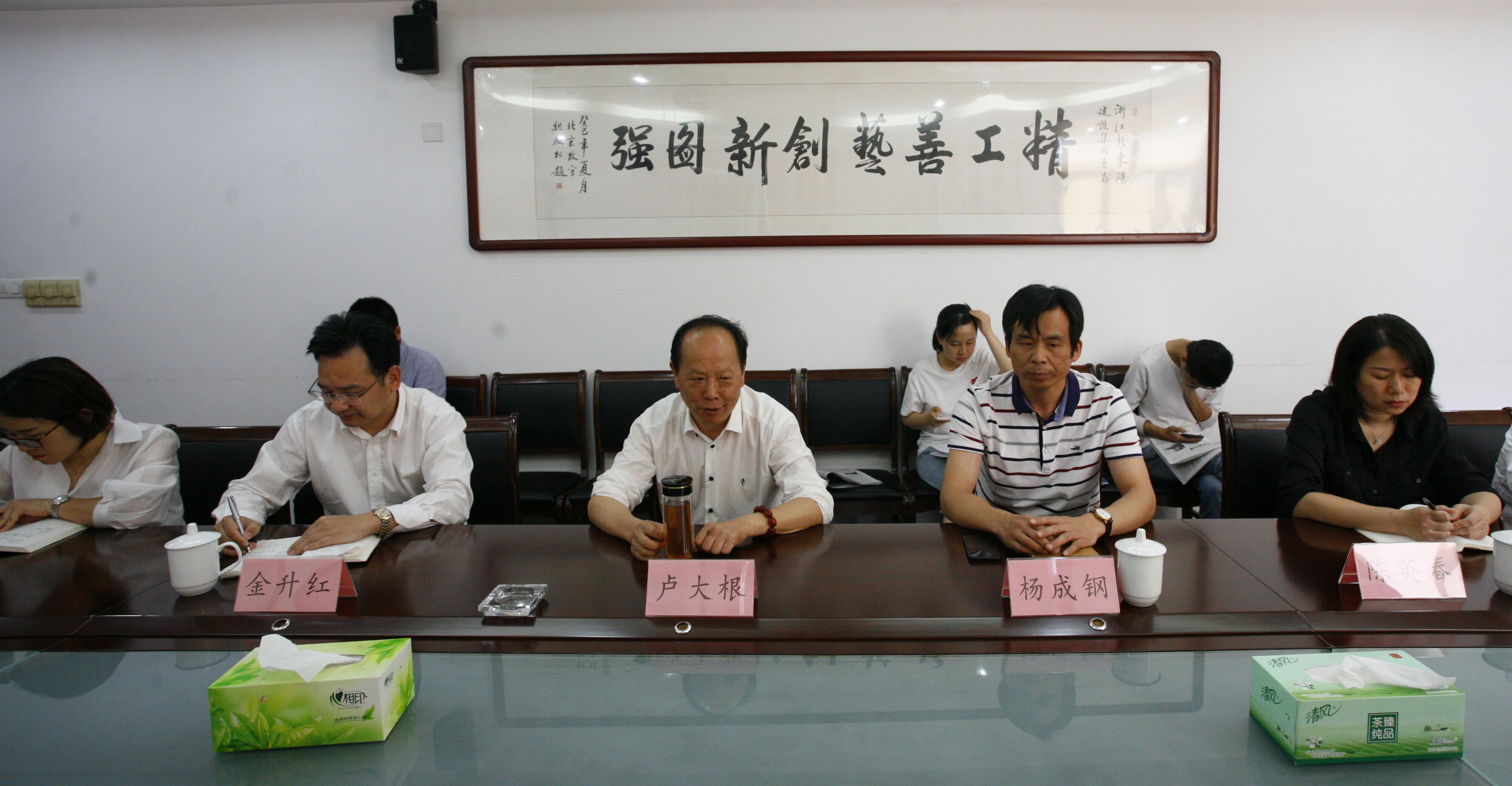 久久久www成人免费无遮挡大片