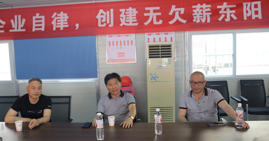 久久久www成人免费无遮挡大片