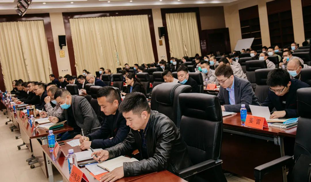 久久久www成人免费无遮挡大片