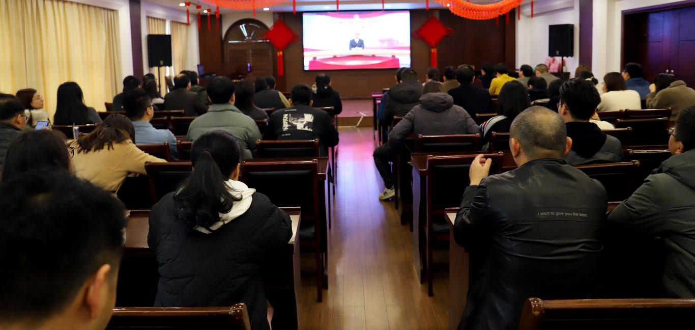 久久久www成人免费无遮挡大片