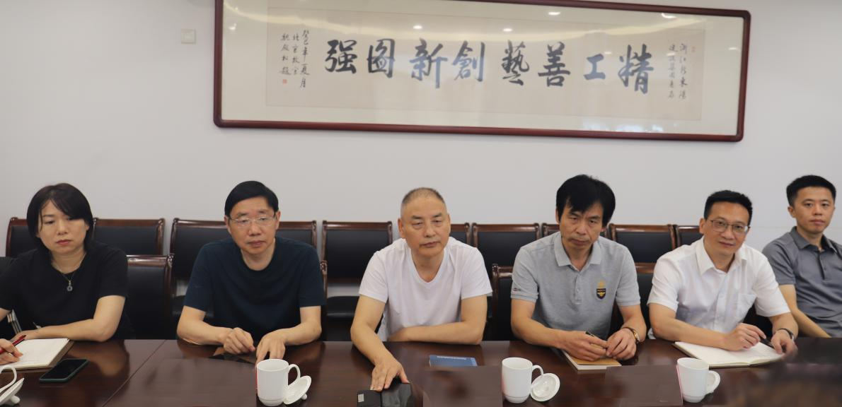 久久久www成人免费无遮挡大片