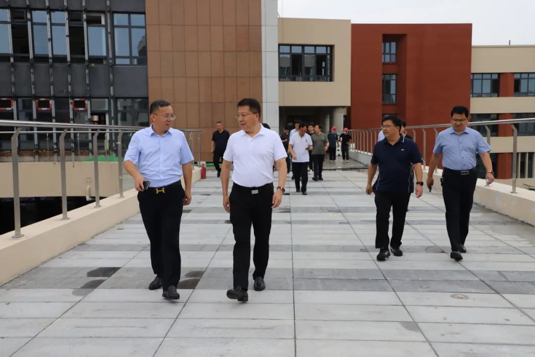 久久久www成人免费无遮挡大片