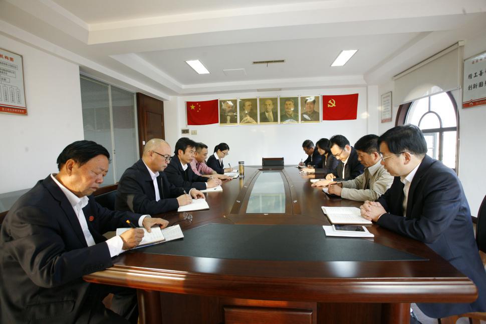 久久久www成人免费无遮挡大片