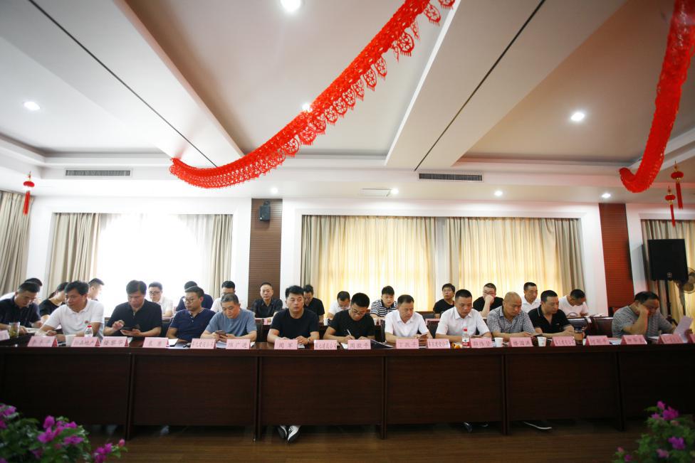 久久久www成人免费无遮挡大片