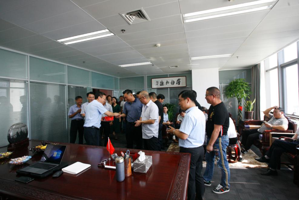 久久久www成人免费无遮挡大片