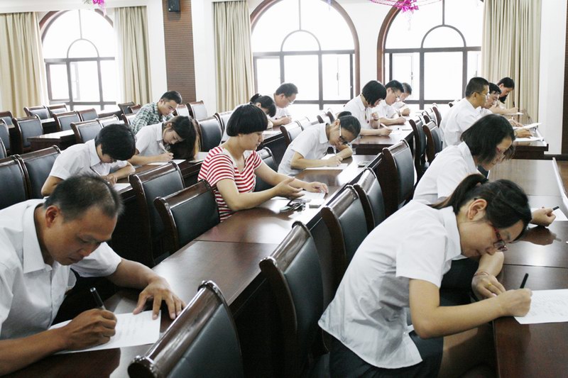 久久久www成人免费无遮挡大片